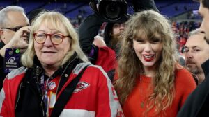 donna kelce age